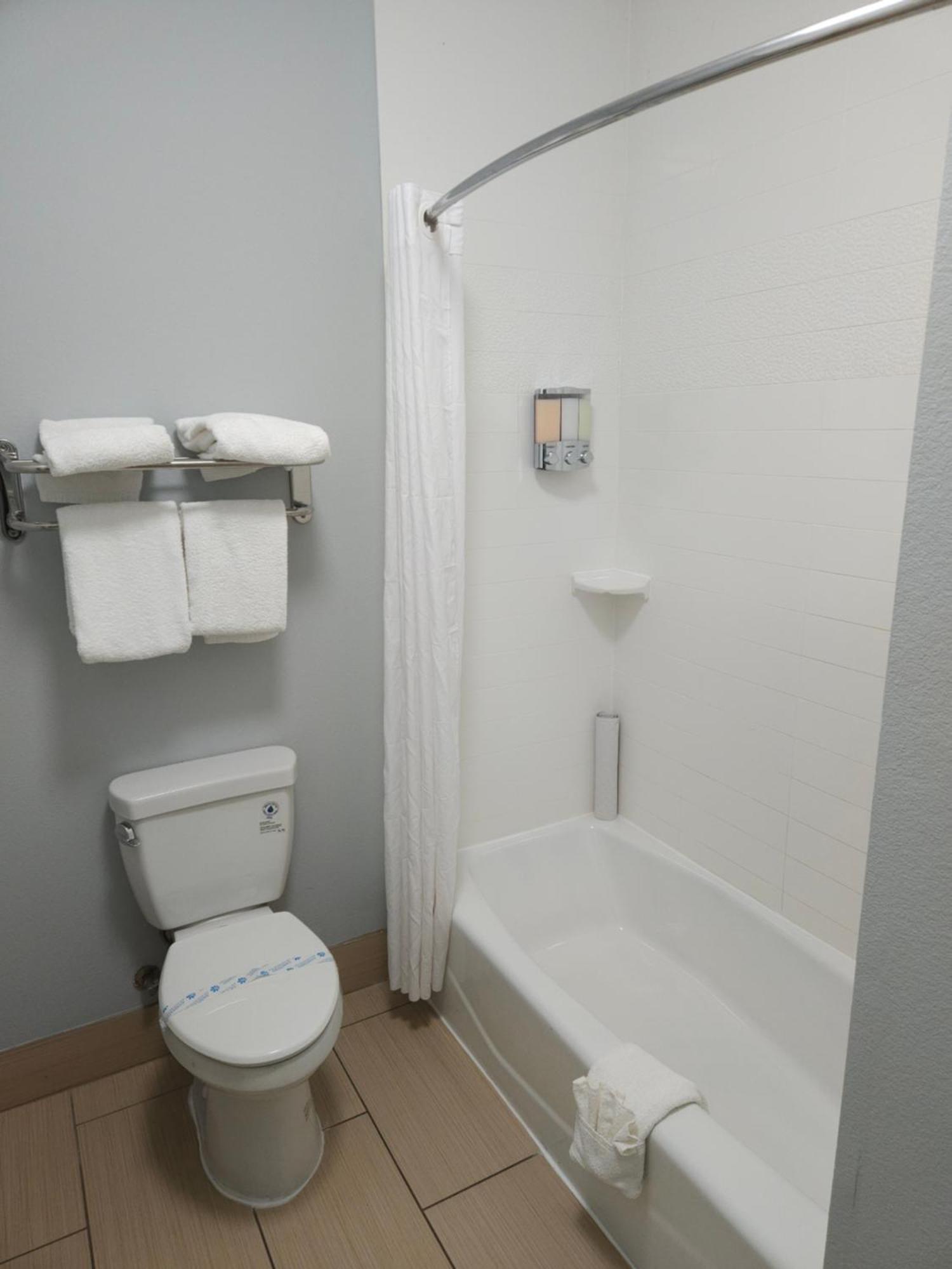 Executive Inn And Suites تايلر المظهر الخارجي الصورة